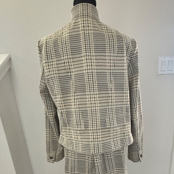 CAbi - Travel Jacket & Skirt Set - Picture 5 of 16